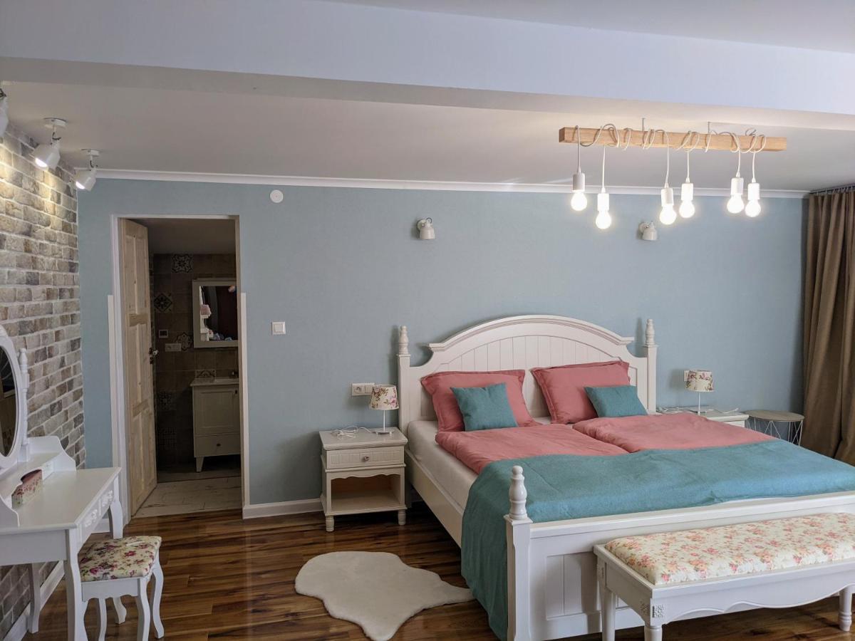 Tokaj Zlata Putna - Restaurant & Pension Vinicky Εξωτερικό φωτογραφία